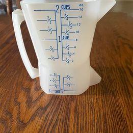 Westlands Plastics 2 Cup and 1 Cup Vintage Plastic Measuring Up - Turn Upside Down