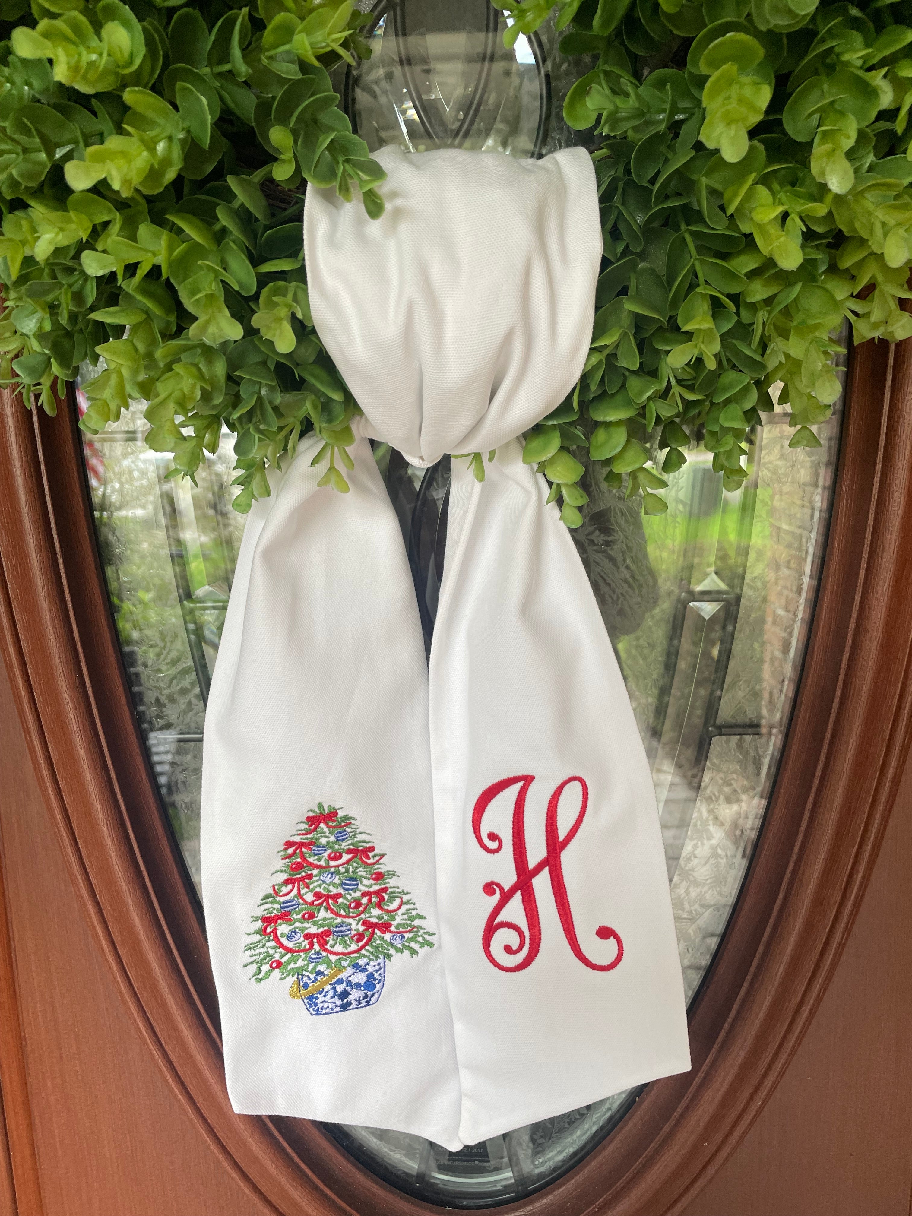 Personalized Christmas Chinoiserie Wreath Sash